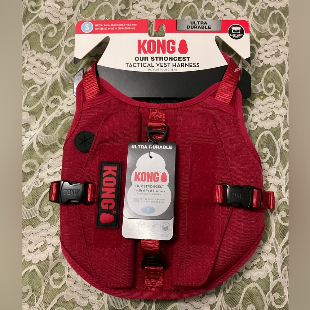 KONG Dog Harnesses. Red (SM), Black (SM), Green (MED).New! Never Used. $30 Each